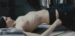 Nora von Waldstätten nude in Schwerkraft