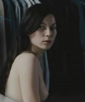 Nora von Waldstätten nude in Schwerkraft