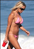 Pamela Anderson in bikini