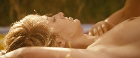 Pauline Lefèvre nude in Voir la mer