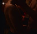 Peri Baumeister nude in Neuland