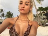 Pia Mia Perez in bikini