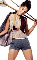 Raica Oliveira  in ELLE FR