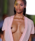 Roberta Narciso nude in catwalk oops