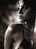 Sabrina Setlur in MAX DE
