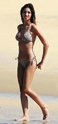 Sara Carbonero in bikini