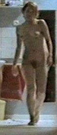 Sophie Quinton nude in Les liens du sang