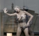 Stefania Rocca nude in L'envahisseur