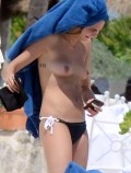 Cara Delevingne nude in topless