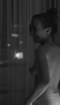 Elizaveta Maximova nude in Hra