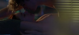 Gaja Masciale nude in Eppure cadiamo felici