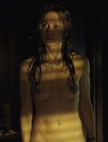 Holly Hunter nude in Thirteen