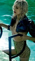 Karmen Pedaru nude in Vogue ES