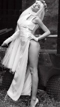 Miranda Kerr nude in V
