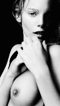 Marloes Horst nude in topless photoshoot