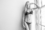 Marloes Horst nude in topless photoshoot