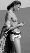Frida Gustavsson  nude in Glamour FR