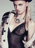 Milou Sluis in L'Official FR