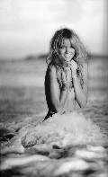Lindsay Ellingson in V2