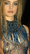 Natalia Vodianova nude in catwalk oops