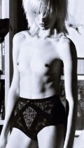 Bette Franke nude in V