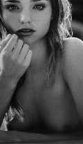 Miranda Kerr nude in V2