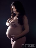 Imogen Thomas nude in Imogen Thomas Covered Her Nekkid Pregnant Body for a Photoshoot
