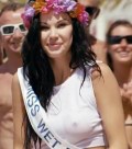 Jayde Nicole nude in Un'estate ai Caraibi