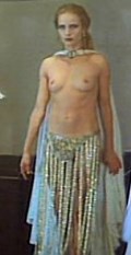Karina Fallenstein nude in Die Serpentintänzerin