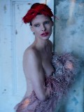 Linda Evangelista nude in Love