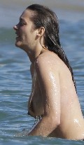 Marion Cotillard nude in boob oops