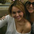 Miley Cyrus in Twitter