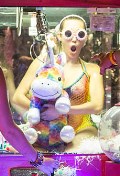 Miley Cyrus nude in Plastik