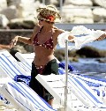 Natalie Imbruglia in bikini