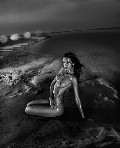Petra Nemcova nude in PHOTO FR