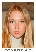 Lila Moss