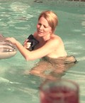 534x648, 57 KB, Laurel_Holloman_the_l_word_s5e1-002.jpg