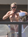 1024x768, 73 KB, sienna_miller-topless-001.jpg
