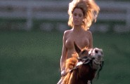 325x210, 19 KB, Betsy_Russell_Private_School0005.gif