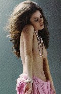 800x768, 141 KB, Anna_Friel_Vanity_Fair_2009-08-1.jpg
