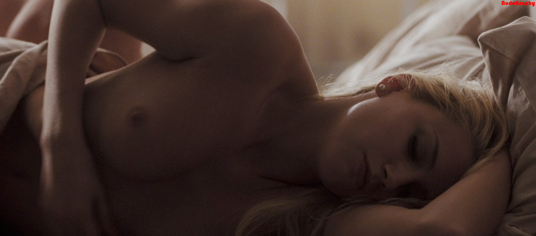 Nude Celebs in HD - Amber Heard - picture - 2009_8/original/Amber_Heard-The...