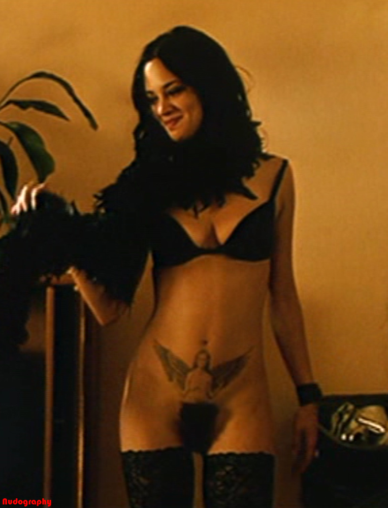 Asia Argento from Scarlet Diva - picture - 2012_2/original/Asia_Argento_Sca...