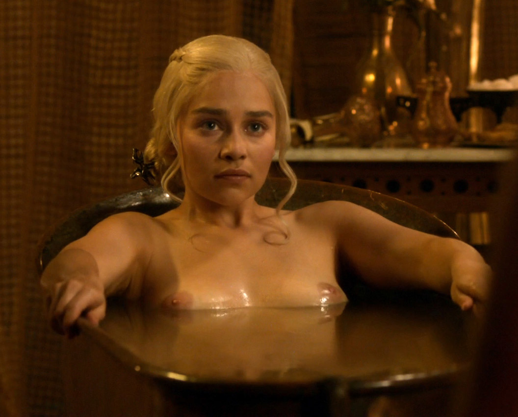 Game of thrones khaleesi nude - 🧡 Topless Emilia Clarke from the Game of T...