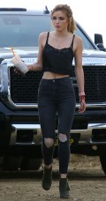 629x768, 63 KB, Bella_Thorne__sexy_on_the_set_of_a_project_in_Los_Angeles_-01.jpg