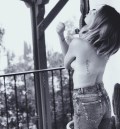 994x768, 100 KB, Ashley_Tisdale_topless_and_wearing_jeans_instagram.jpg