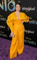615x768, 80 KB, Aulii_Cravalho_Encanto_premiere_in_Los_Angeles_1.jpg