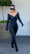 668x768, 59 KB, Kim_Kardashian_-_skin-tight_black_Balenciaga_outfit-01.jpg