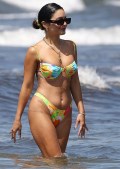 851x768, 93 KB, Vanessa_Hudgens_in_a_bikini_on_a_beach_in_Italy.jpg