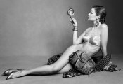 1024x768, 158 KB, Gigi_Hadid_V_magazine_Fall_2025_1.jpg