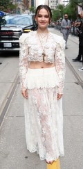 592x768, 87 KB, Cailee_Spaeny_at__Wake_Up_Dead_Man_a_Knives_Out_Mystery__premiere_in_Toronto_09-06-2025_1.jpg